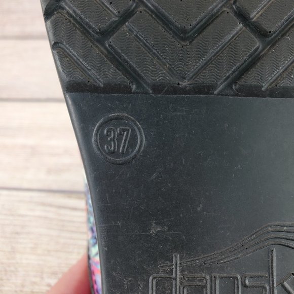 Dansko Professional Patent Leather Clogs Women's Size 37 - Picture 9 of 9